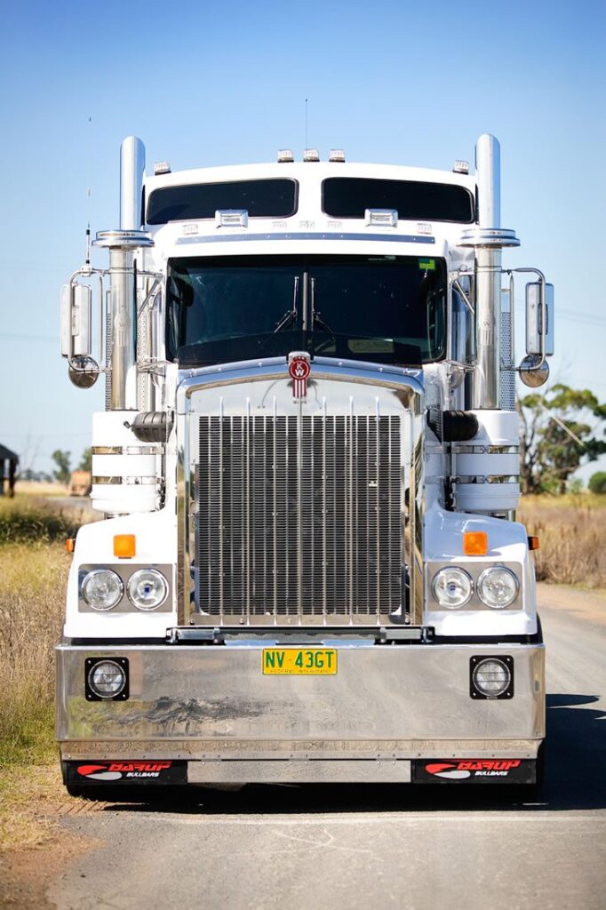 V Moss & Sons Truck (front)